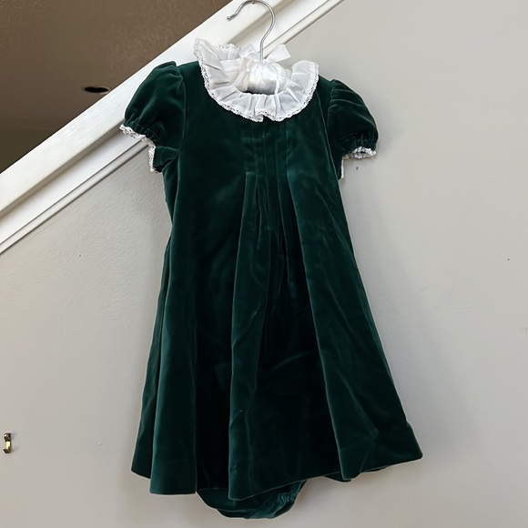 Edgehill Collection Velvet Dress With Lace - Picture 3 of 9